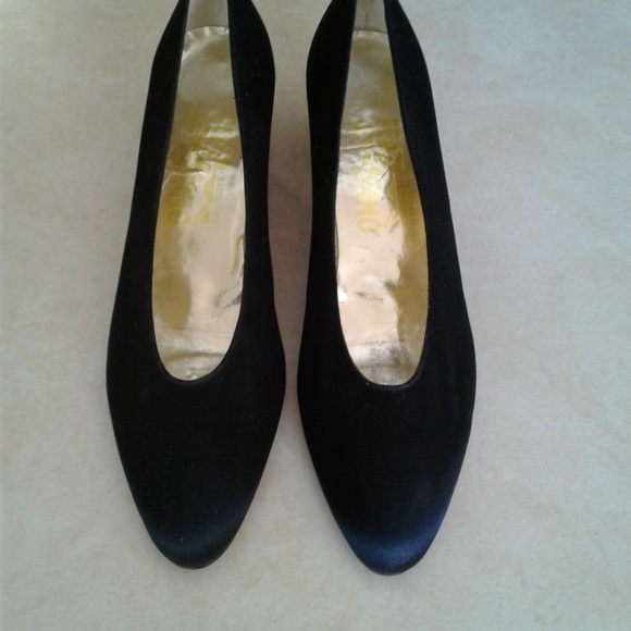 SALVATORE FERAGAMO - Picture 4 of 8